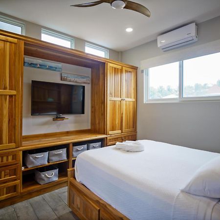 Hotel Ocean Breeze à Placencia Extérieur photo
