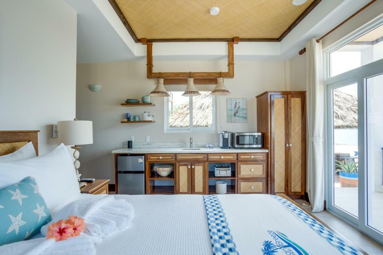 Hotel Ocean Breeze à Placencia Extérieur photo